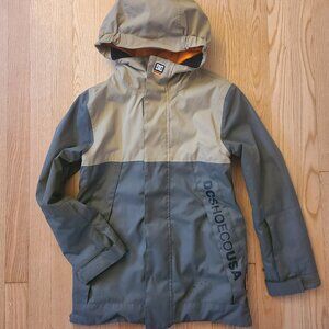 DC snowboarding / winter Jacket Youth. Size M (10+ )